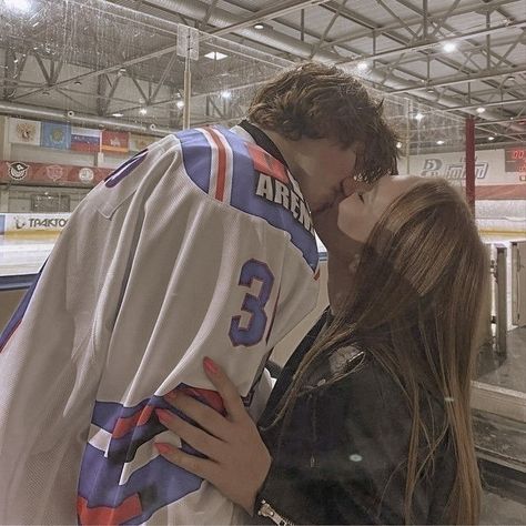 Blonde Hockey Boy, Hockey Aesthetic Boy, Stephanie Archer, Hockey Boyfriend, Hockey Aesthetic, Hockey Girlfriend, Boys Hockey, Teenage Romance, Hockey Pictures