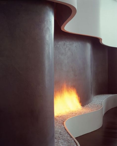 Kravitz Residence / BNO Design Exposed Fireplace, Curved Fireplace, 카페 인테리어 디자인, Curved Walls, Home Fireplace, Modern Fireplace, Diy Lamp, Fireplace Design, Outdoor Fireplace