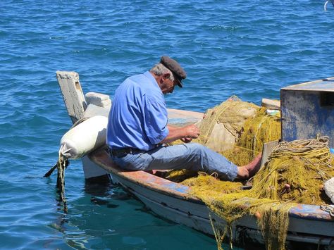 Greek Mermaid, Greece People, Grecia Santorini, Greek Culture, Boat Art, Boring Clothes, Sea Waves, Greek Life, Reference Images