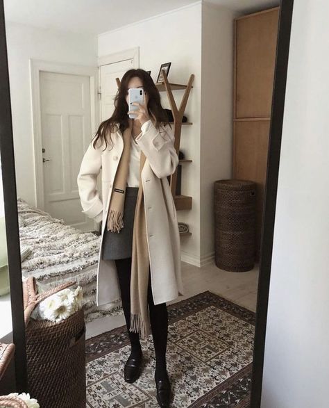 Japan Outfit Winter, Korean Winter Outfits, Cold Outfit, Normcore Fashion, Japan Outfit, Beige Outfit, Winter Fit, K Fashion, Aesthetic Fits