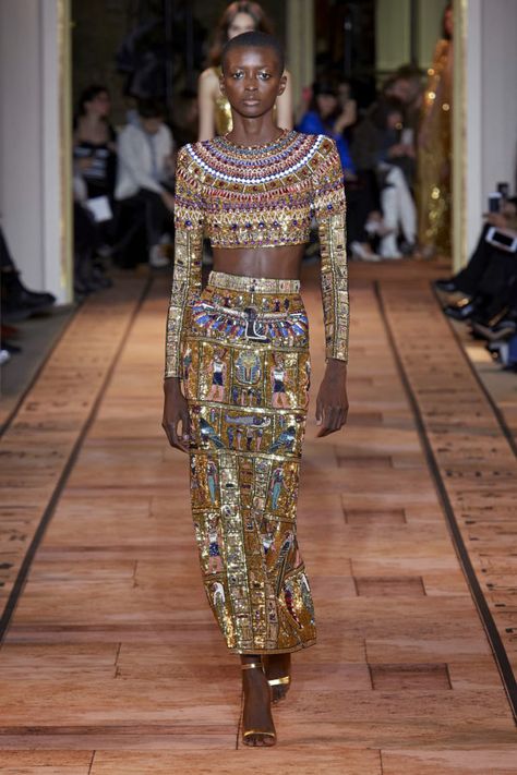 Zuhair Murad Couture SS 2020 - Infoimaxtree - 1 Egyptian Inspired Fashion, Zuhair Murad Couture, Ancient Egypt Fashion, Zuhair Murad Haute Couture, Egyptian Fashion, Egypt Fashion, Egyptian Inspired, 2020 Runway, Jenner Outfits