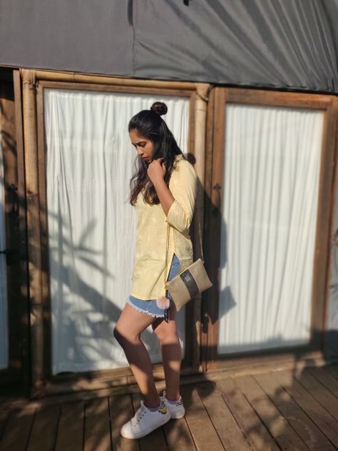 Lucknowi kurti with denim shorts  #indowestern #lucknowi #lucknowishort kurti #indianwear #denimshorts Kurti With Shorts, Rishikesh Outfit Ideas, Bollywood Aesthetics, Lucknowi Kurti, Indian Kurti, Outfit Ideas Summer, Western Wear Outfits, Short Kurti, Casual Indian Fashion