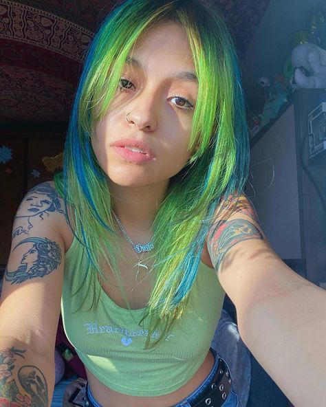 Neon Green Hair, Arctic Fox Hair Color, Pretty Rainbow, Rainbow Hair Color, Extension Hair, Neon Hair, Dyed Hair Inspiration, Split Hair, Vegan Products