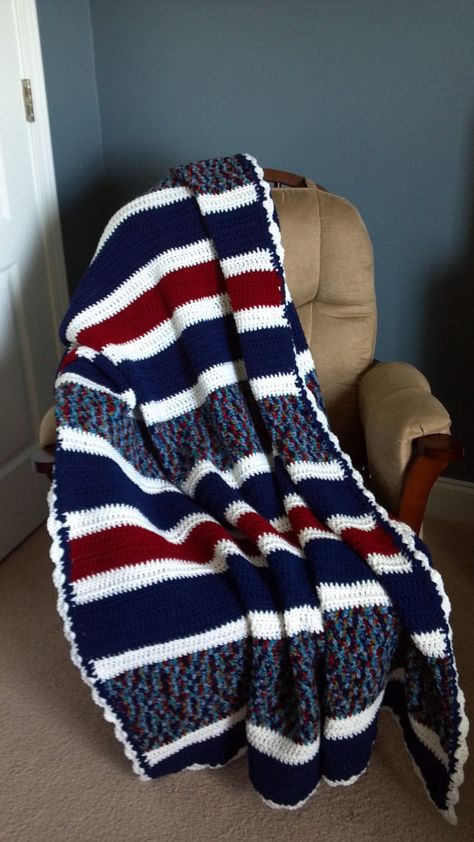 .. Red White And Blue Crochet, White And Blue Crochet, Crocheted Stuff, Afghans Crochet, Crochet Afgans, Crochet Blanket Afghan, Knitted Afghans, Crochet Quilt, Manta Crochet