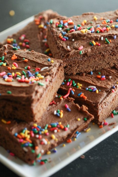 The BEST Chocolate Sugar Cookie Bars Recipe (Easy) Sugar Cookie Bar Recipe, Easy Bar Recipes, Hawaiian Cake, Pumpkin Sugar Cookies, Six Sisters Stuff, Chocolate Sugar Cookies, Sugar Cookie Bars, Chocolate Chip Cookie Bars, Best Sugar Cookies