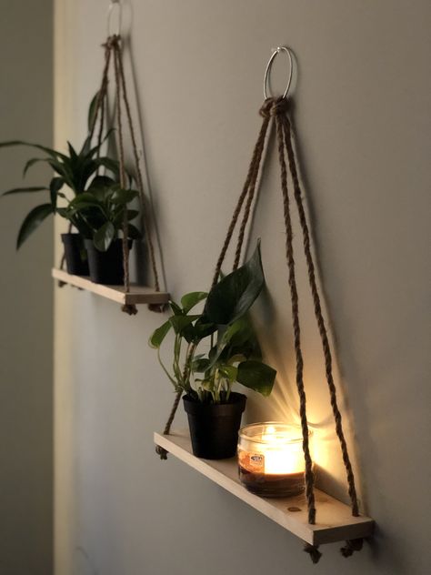 Home Gel Nails, Ivy Garland, Home Drawing, Indoor Plant Wall, Drawing Home, Diy Hanging Shelves, Artificial Plant Wall, نباتات منزلية, Hanging Plant Wall