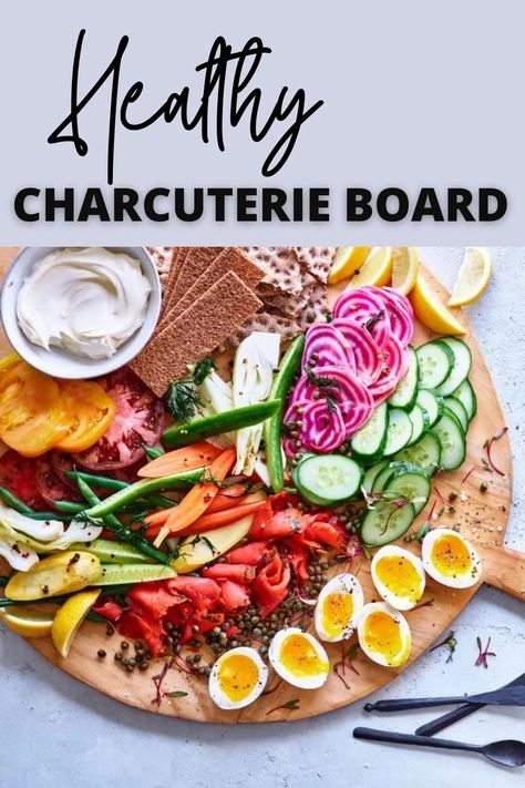 Healthy Charcuterie Board Ideas You Need to Try! Clean Eating Charcuterie Board, Healthy Charcuterie Board Ideas, Vegetable Charcuterie Board, Healthy Charcuterie Board, Healthy Charcuterie, Charcuterie Board Ideas, Crowd Pleasing Appetizers, Healthy Holidays, Grazing Tables