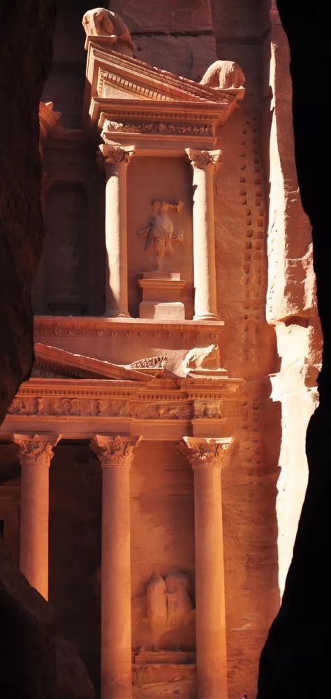 Middle East Astethic, Jordanian Wallpaper, Ancient City Aesthetic, Ancient Middle East Aesthetic, Jordanian Aesthetic, Middle East Wallpaper, Petra Wallpaper, Jordanian Culture, Middle East Aesthetic