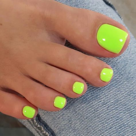 Amazon.com: Lime Green Press on Toenails Short,SXVME Square Fake Toe Nails Reusable Short Toenails Press ons, Summer Toe Nails Acrylic False Toenails,Full Cover Glue on Toe Nails for Women in 24PCS : Beauty & Personal Care Lime Green Pedicure, Lime Green Summer Nails, Short Toenails, Toenails Acrylic, Toenail Care, Green Toe Nails, Almond Nails Designs Summer, Press On Toenails, Fake Toenails