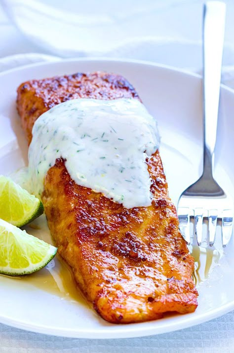 Salmon Marinades, Healthy Fish Dinners, Harissa Salmon, Seared Salmon Recipes, Salmon Recipes Pan Seared, Salmon Glaze Recipes, Garlic Butter Salmon, Fish Dinner Recipes, Butter Salmon