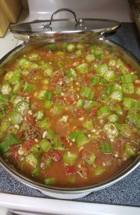 Ground beef, onions, peppers, tomatoes, corn, and okra Okra Patties Recipe, Okra And Tomato Recipe, Okra Soup Recipe, Okra Stew, Okra Recipe, Okra And Tomatoes, Soup With Ground Beef, Okra Recipes, Gumbo Recipe