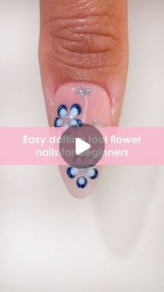 Easy Nail Art Flowers, Nails Dotting Tool, Spring Flower Nails, Nails For Beginners, Reflective Nails, Vday Nails, Holo Nails, Dotting Tool, Flower Nail Art