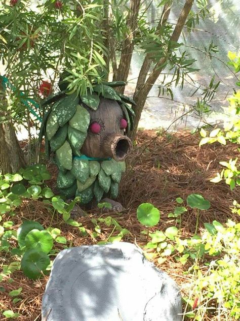 Zelda Deku Scrub garden decoration Deku Scrub, Zelda Diy, Zelda Party, Nerd Home, Zelda Birthday, Geek Decor, Zelda Art, Gaming Decor, Garden Decoration