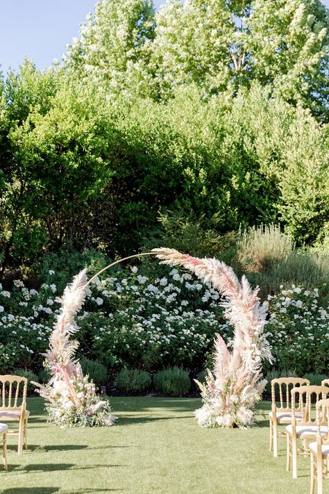 This pretty in pink California wedding is for modern romantics indeed! With a dyed pampas grass hoop ceremony backdrop, an off-the-shoulder lace wedding dress and a refreshingly whimsical, yet elegant reception, Dana + Michael pulled off one heck of a celebration! See it all on Ruffled now. #floralhoopideas #pampaswedding #napawedding Pampas Backdrop, Rustic Style Wedding, Bohemian Wedding Decorations, Grass Wedding, Napa Wedding, Wedding Elements, Wedding Aisle Decorations, Secret Gardens, Ceremony Inspiration