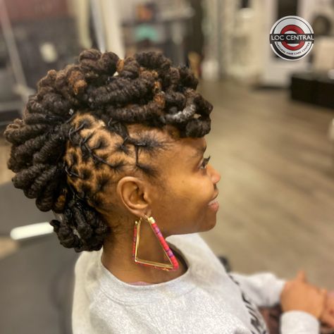 Loc Styles Mohawk, Barrels Locs, Dreadlocks Mohawk, Loc Updo Styles Long, Loc Mohawk Styles, Curled Locs, Loc Mohawk, Short Dreadlocks Hairstyles, Locs Updo