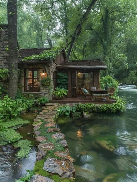 Farm Compound, Cozy Home Exterior, Forest Landscaping, Cabin On Lake, Warehouse Ideas, Natural Swimming Ponds, Woodland Cottage, Log Cabin Rustic, Romantic Cabin