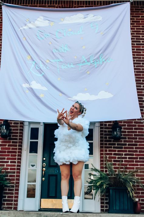 Cloud Nine Bid Day Theme, On Cloud 9 Bid Day Theme, Cloud 9 Bid Day Theme Sorority, On Cloud 9 Bid Day, Cloud 9 Bid Day, Sorority Work Week, Sorority Themes, Recruitment Themes, Recruitment Ideas