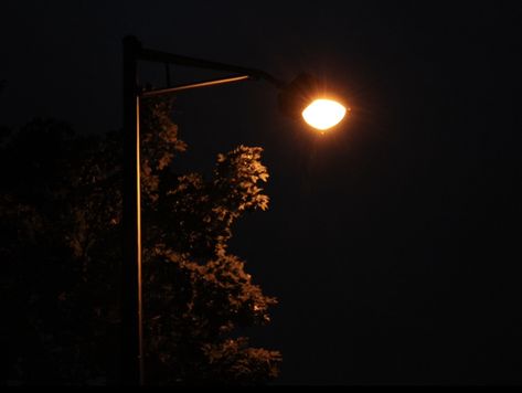 a streetlight at night