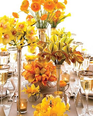 Yellow Wedding Centerpieces Stunning Showers, Yellow Wedding Centerpieces, Orange Centerpieces, Flowers And Candles, Orange Wedding Flowers, Wedding Themes Summer, Yellow Wedding Flowers, Orange Wedding, Trendy Flowers