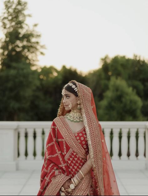 Red Indian Bride, Red Bridal Dupatta, Adhuri Kahani, Best Indian Wedding Dresses, Latest Bridal Lehenga Designs, Sabyasachi Bridal, Wedding Outfits For Women, Bride Photos Poses, Bridal Trends