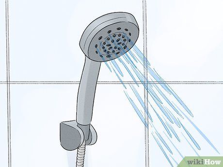 4 Ways to Take a Shower if You Don't Want To - wikiHow Tea Health Benefits, Estrogen Dominance, Healthy Lifestyle Habits, Receding Gums, Body Inspiration, Take A Shower, Personal Hygiene, Long Day, Make Yourself