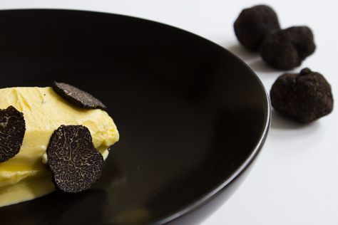 Black Truffle Recipe, Truffle Recipes, Cauliflower Mushroom, Black Truffles, Summer Truffle, Food Cost, Ice Cream Base, Truffle Recipe, Black Truffle