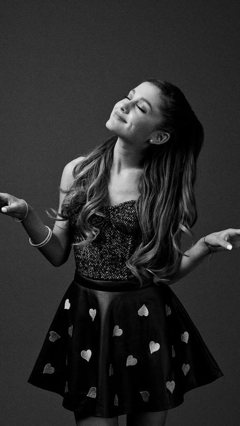 Ariana Grande Cute, Ariana Grande Wallpaper, Ariana Grande Photoshoot, Ariana Grande Photos, Ariana Grande Pictures, Ariana G, Dangerous Woman, Yours Truly, Ariana Grande