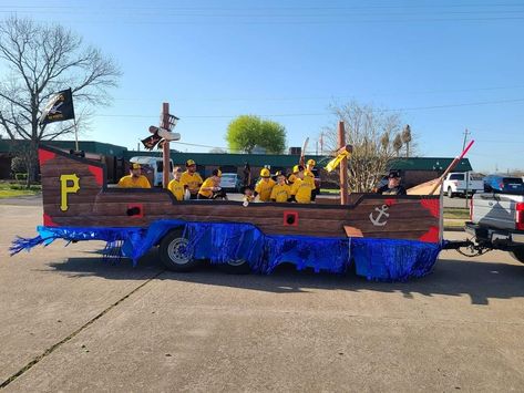 Pirate Homecoming Float, Pirate Parade Float, Baseball Parade Float, Homecoming Floats, Diy Valentine's Day Decorations, Pirates Baseball, Parade Float, Trunk Or Treat, Pirate Ship