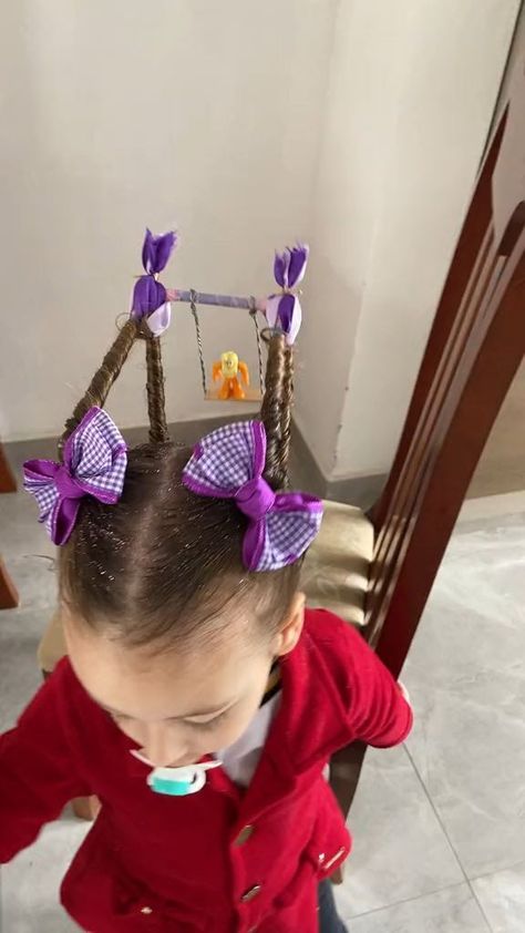 Cabelo maluco 🤪❤️ #cabelomalucochallenge #cabelomaluco by @cinthiaserafim0 Hair Fails, Easter Hair Bows, Kids Hair Clips, Flower Costume, Easter Hairstyles For Kids, Wacky Hair Days, Black Kitty, Crazy Hair Day, Wacky Hair