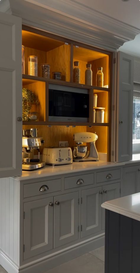 Kitchen Wallpaper Ideas, Kitchen Pantry Design, Diy Kitchen Storage, Kitchen Design Plans, Modern Kitchen Cabinets, Kitchen Inspiration Design, Pantry Design, Kitchen Wallpaper, Wallpaper Designs