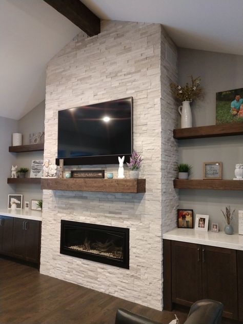 Built In Shelves Living Room, Build A Fireplace, Fireplace Tv Wall, Fireplace Built Ins, Family Room Fireplace, Living Room Decor Fireplace, Fireplace Remodel, Home Fireplace, White Birch