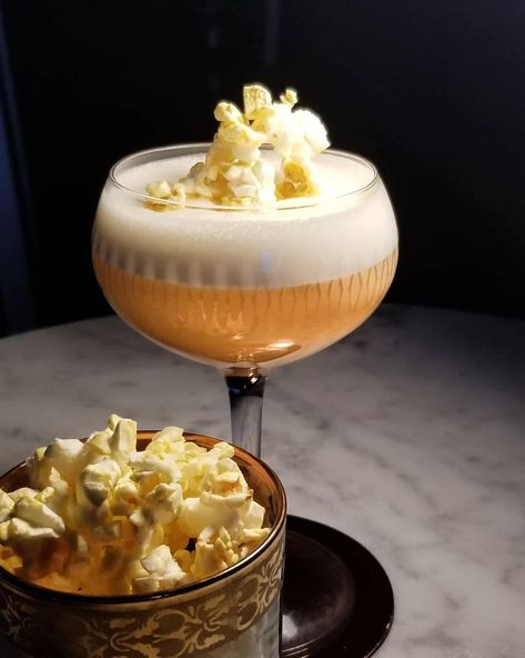 DRINKS on Instagram: “Silver Screen Cocktail by @greg_fur⁠⠀ ⁠⠀ Tag a friend who makes the most creative cocktails!⁠⠀ ⁠⠀ 1.5 oz of @Kinsipspirits Maple Whisky⁠⠀ 1…” Popcorn Cocktail, Walnut Bitters, Creative Cocktails, Ice Bars, Cocktail Book, Creative Cocktail, Cocktail Art, Cocktail Ingredients, Fall Cocktails