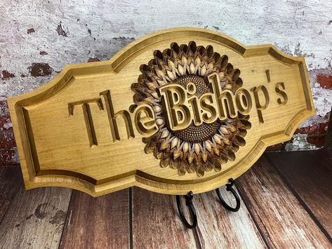 Vintage Store Signs, Last Name Wood Sign, Sunflower Family, Gifts Couple, Making Signs On Wood, Carved Signs, Carved Wood Signs, Personalized Wedding Gift, Diy Wood Signs