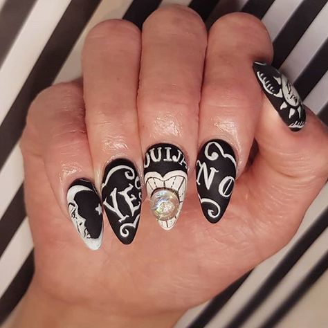 Ouija Nail Designs, Ouija Board Nails Nailart, Quija Board Nails, Ouija Board Nail Art, Oujia Board Nails, Ouija Nail Art, Ouji Board Nails, Ouija Board Nails, Ouija Nails