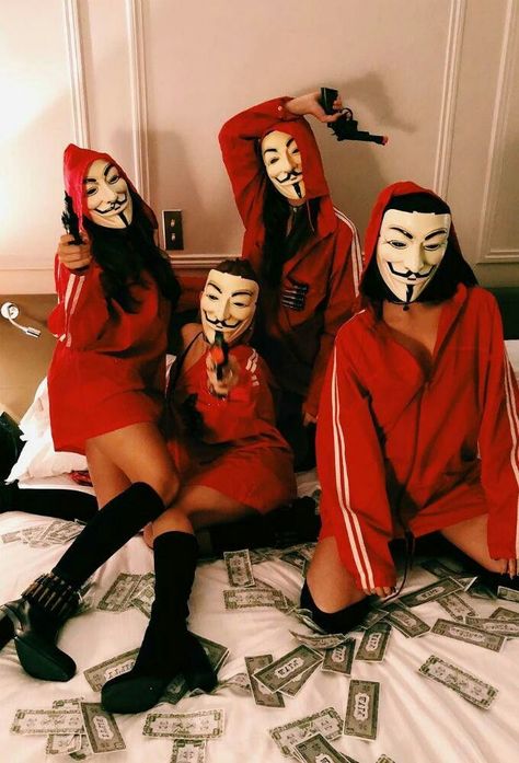 Pin on Disfraces hallowen chicas Funny Group Halloween Costumes, Badass Halloween Costumes, Best Group Halloween Costumes, Meme Costume, Halloweenský Makeup, Cute Group Halloween Costumes, Bff Halloween Costumes, Halloween Fest, Best Friend Halloween Costumes