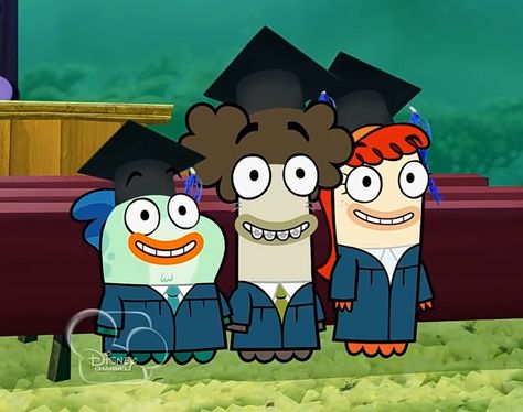 #FishHooks #Pecezuelos #graduation 4 Characters Cartoon, Trio Characters Cartoon, 4 Group Of Friends Cartoon, Graduation Nostalgia, Trio Animation, Family Cartoon Pictures, Character Trios, Fish Hooks Cartoon, Movie Trios