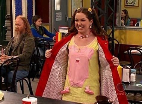 ᴄɢ on Twitter: "ahead of her time and you can't say otherwise… " Wizards Of Waverly Place Costume, Wizards Of Waverly Place Outfits, Harper Finkle, Crazy Dresses, Wild Outfits, Wizards Of Waverly, Iconic Outfits, Wizards Of Waverly Place, Waverly Place