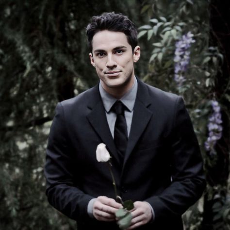 Tyler Lockwood Icon, Tyler Tvd, Tvd Pics, Tyler Lockwood, Tvd Characters, Tvd Cast, Tvd Dr, Michael Trevino, Fit Guys