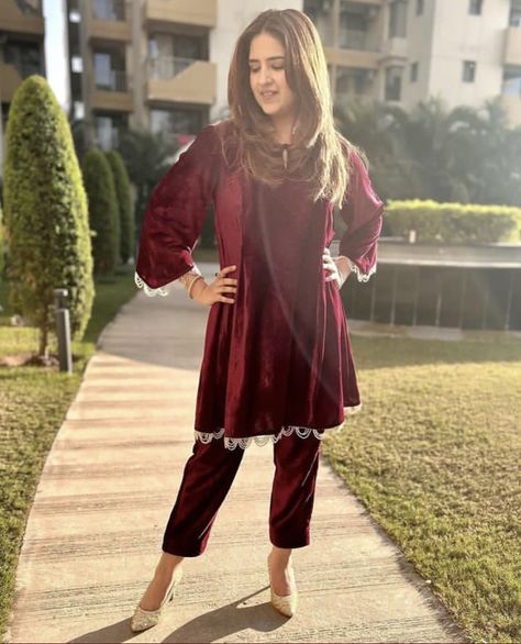 Velvet Cord Set, Designing Blouse, Maroon Velvet Dress, Mayon Dresses, Maroon Colour, Lace Suit, Basic Mehndi, Indian Fashion Trends, Colour Combinations Fashion