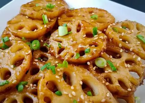 Korean BBQ Lotus Root Recipe by Air Fry with Me - Cookpad Lotus Root Recipes, Lotus Root Recipe, Root Recipes, Korean Recipes, Korean Fried Chicken, Lotus Root, Food Wishes, Japanese Recipes, 2000 Calories