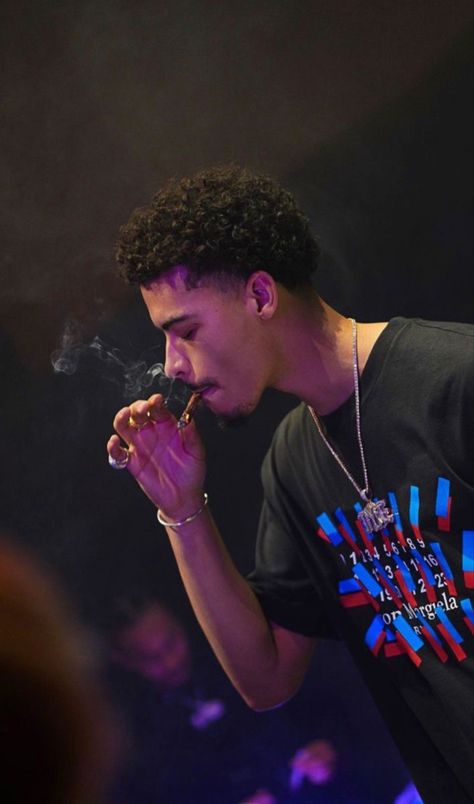 Jay Critch, Lucas Coly, Do I Love Him, Light Skin Men, Black Men Street Fashion, Men Street Fashion, Wallpaper Iphone Christmas, Love Island, Light Skin