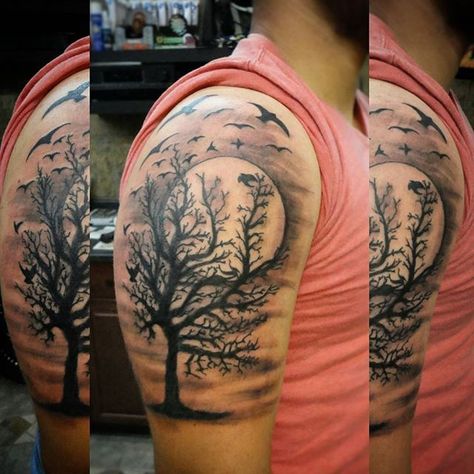 Tree And Moon Tattoo, Dead Tree Tattoo, Feather Tattoo For Men, Tree Roots Tattoo, 2023 Tattoo, Crow Tattoo Design, Shoulder Tats, Tattoo Shading, Clock Tattoo Design