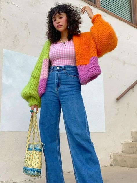 The Gen Z Styling Trend That Is Taking Over Fashion This Year Thrift Ideas, Environmental Problems, Boneless Wings, Bright Outfits, Funky Outfits, Oversize Fashion, Oversized Dress, Outfit Trends, Funky Fashion