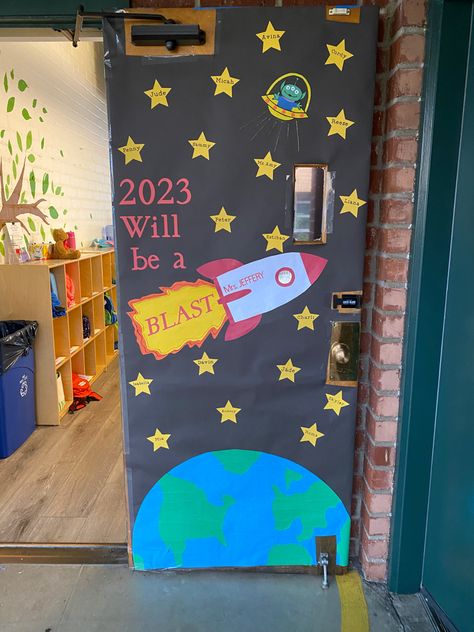 School classroom door idea Space Themed Classroom Door Ideas, Space Theme Door Decorations, Space Door Decorations Classroom, Space Classroom Door, Preschool Door Decorations, Class Door Decorations, Door Classroom, Classroom Door Decorating, Space Door