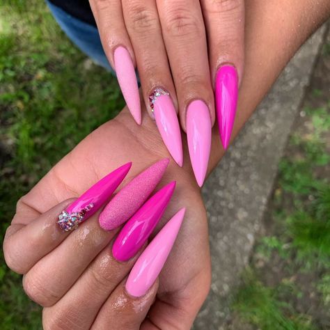 French Stiletto Nails, Pink Stiletto Nails, Pink White Nails, Stiletto Nail Art, Nails Design With Rhinestones, Nails Desing, Crystal Nails, Cool Nail Designs, Chic Nails