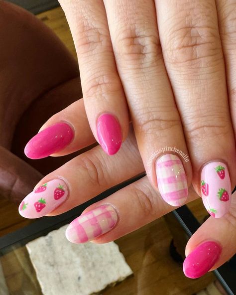 Strawberry Picnic Nails, Pink Grapefruit Nails, Pink Fruit Nails, Strawberry Nails Pink, Picnic Nail Art, Kenna Aesthetic, Cute Strawberry Nails, One Nail Design, Grandma Nails