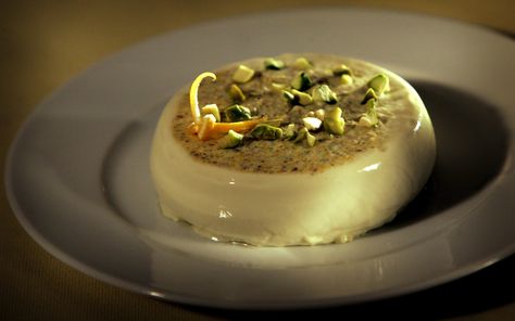 Meyer lemon and pistachio panna cotta (try with coconut milk and cream for Paleo) Meyer Lemon Tree, Plating Ideas, Blue Crabs, California Restaurants, Ice Cream Freezer, Lime Recipes, Sweet Citrus, Meyer Lemon, Wild Rice