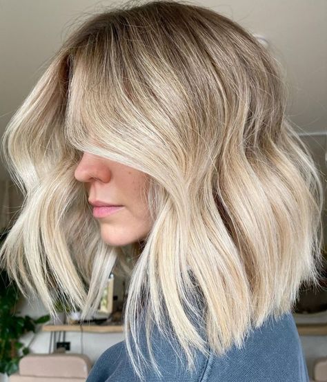 Hair Colors Trending, Best Blonde Hair, Winter Blonde Hair, Pale Blonde Hair, Copper Blonde Hair Color, Winter Blonde, Blonde Hair Colors, Buttery Blonde, Blonde Hair Ideas