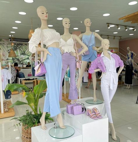 Pastel Color Outfit, Boutique Clothing Store Design, Boutique Merchandising, Visual Merchandising Ideas, Visual Merchandising Display, Clothing Boutique Decor, Fashion Boutique Interior, Clothing Boutique Interior, Visual Merchandising Fashion