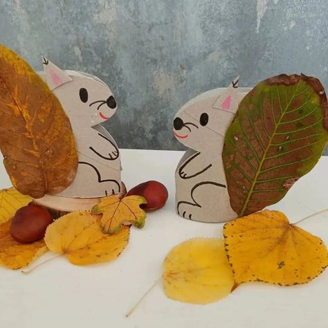 Paper Magic - Squirrel made of leaves and toilet paper... Peaceful Preschool, Squirrel Craft, Toilet Paper Rolls, Paper Magic, Toilet Paper Roll Crafts, Paper Roll Crafts, Crafty Moms, Paper Rolls, Toilet Paper Roll